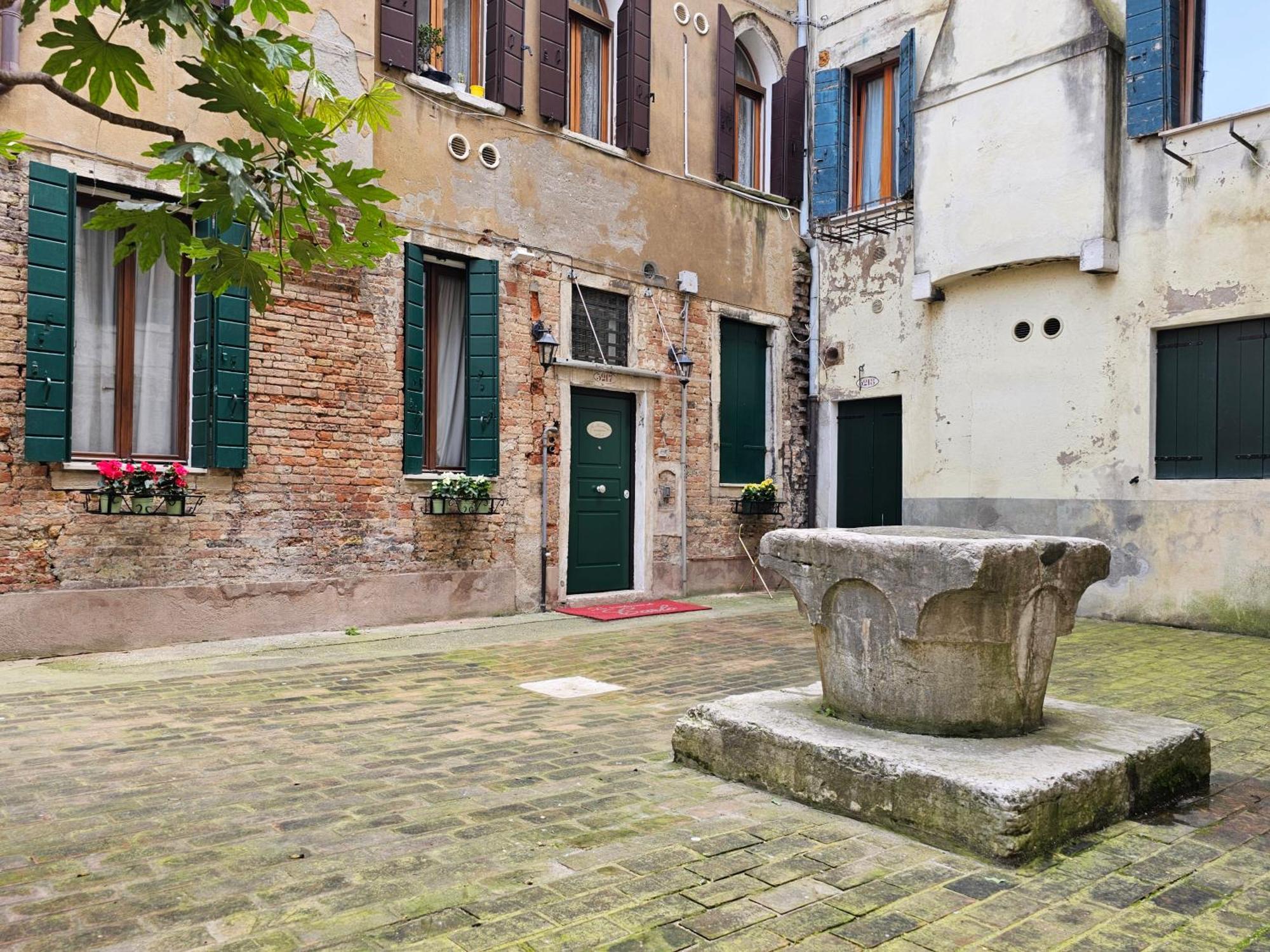 ヴェネツィアLa Residenza Di Carlo Close To Piazza San Marcoアパートメント エクステリア 写真